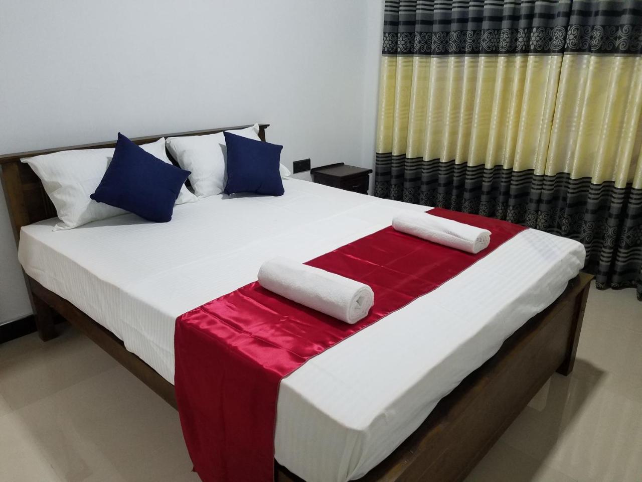 Yashumi Homestay Дамбулла Экстерьер фото