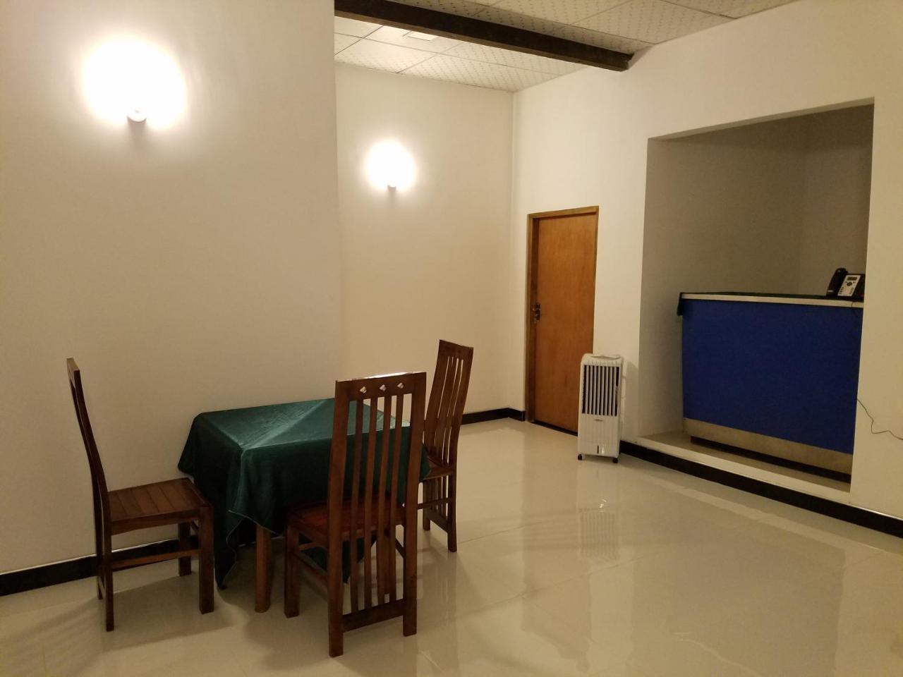 Yashumi Homestay Дамбулла Экстерьер фото