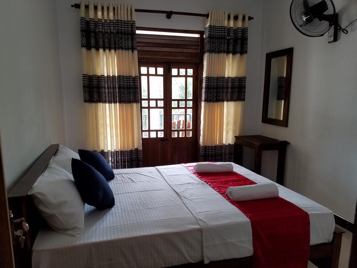 Yashumi Homestay Дамбулла Экстерьер фото