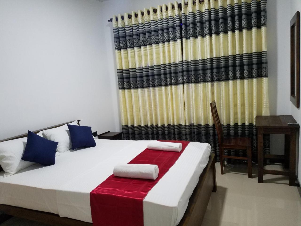 Yashumi Homestay Дамбулла Экстерьер фото