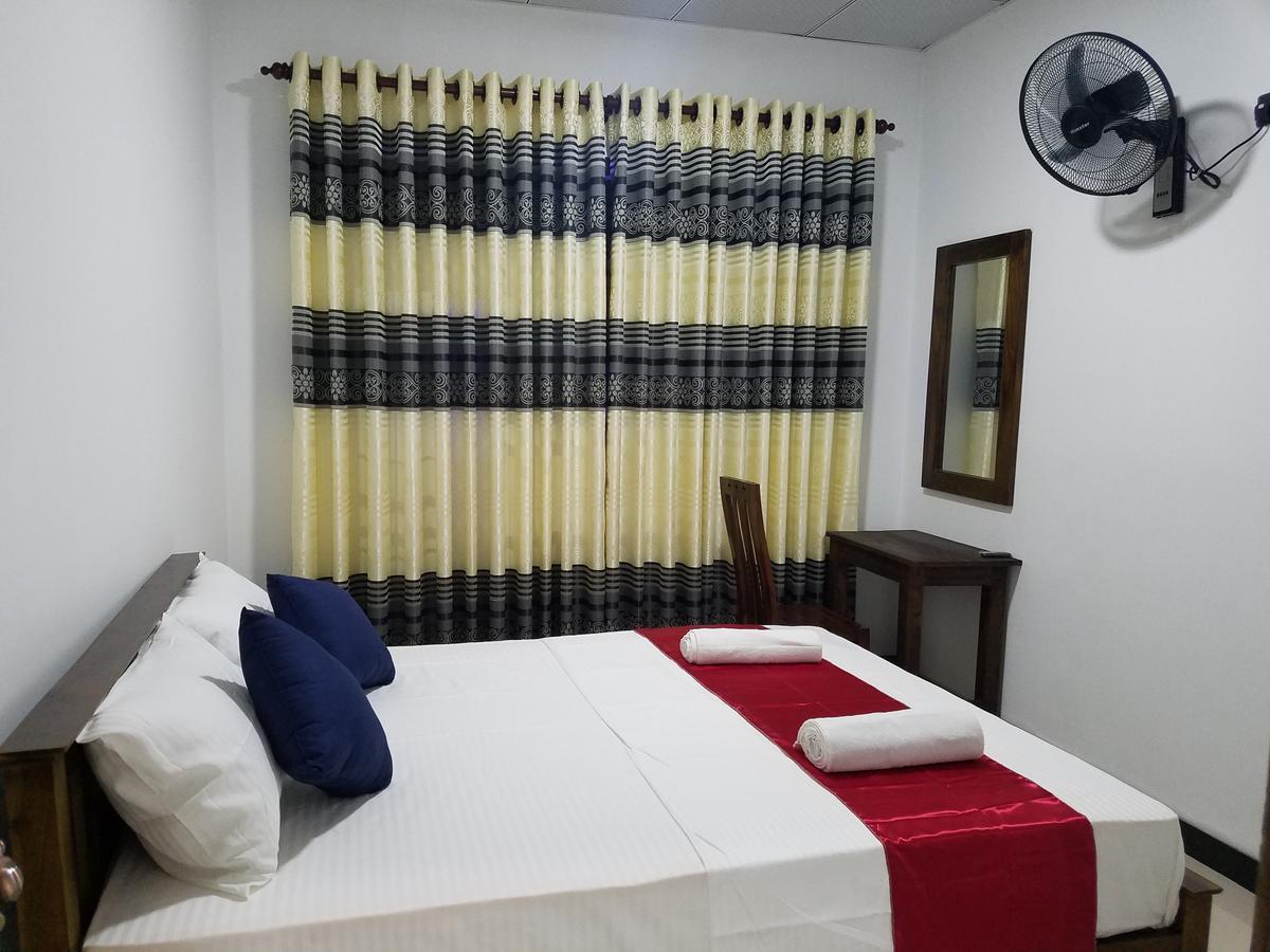 Yashumi Homestay Дамбулла Экстерьер фото